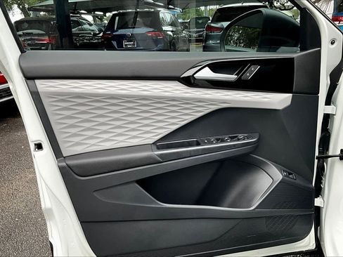 Used 2023 Volkswagen Taos S image 20