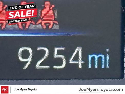 Used 2025 Toyota Corolla LE image 13