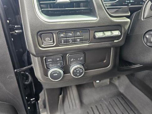 Used 2023 GMC Yukon XL AT4 w/ Technology Package AWD/4WD image 59