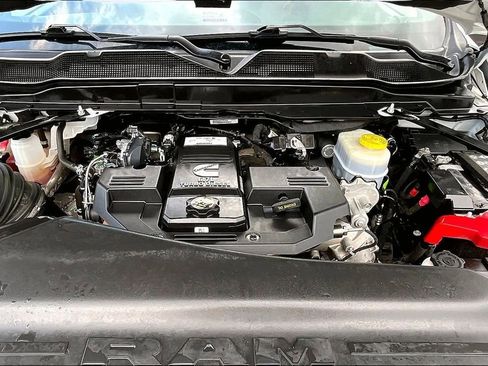 Used 2024 RAM 2500 Big Horn image 10