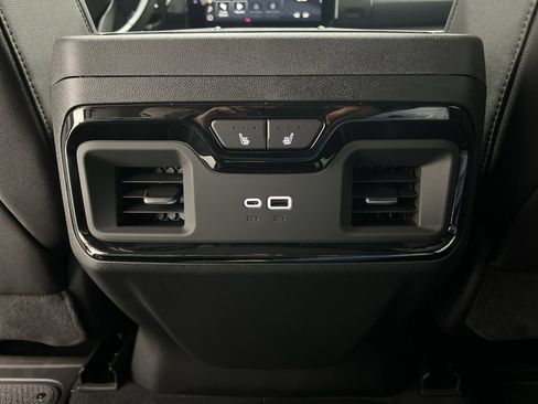 New 2025 GMC Sierra 2500 AT4 w/ AT4 Premium Plus Package image 20