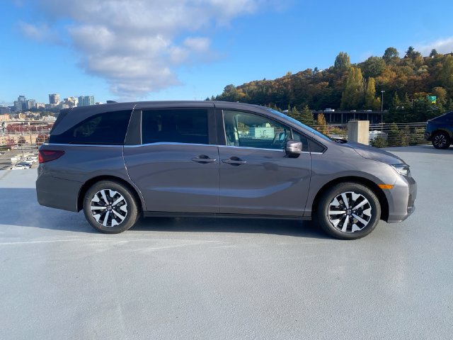 New 2027 Honda Odyssey EX-L image 3