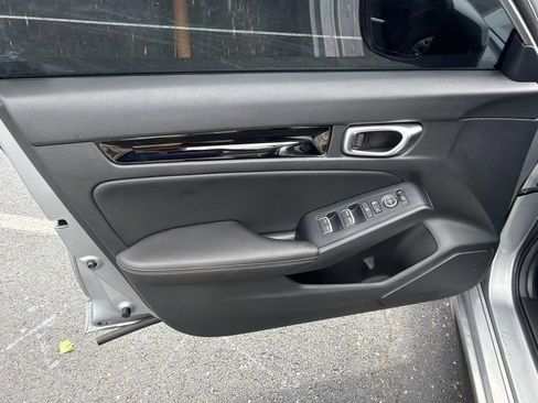 Used 2023 Honda Civic EX-L image 18