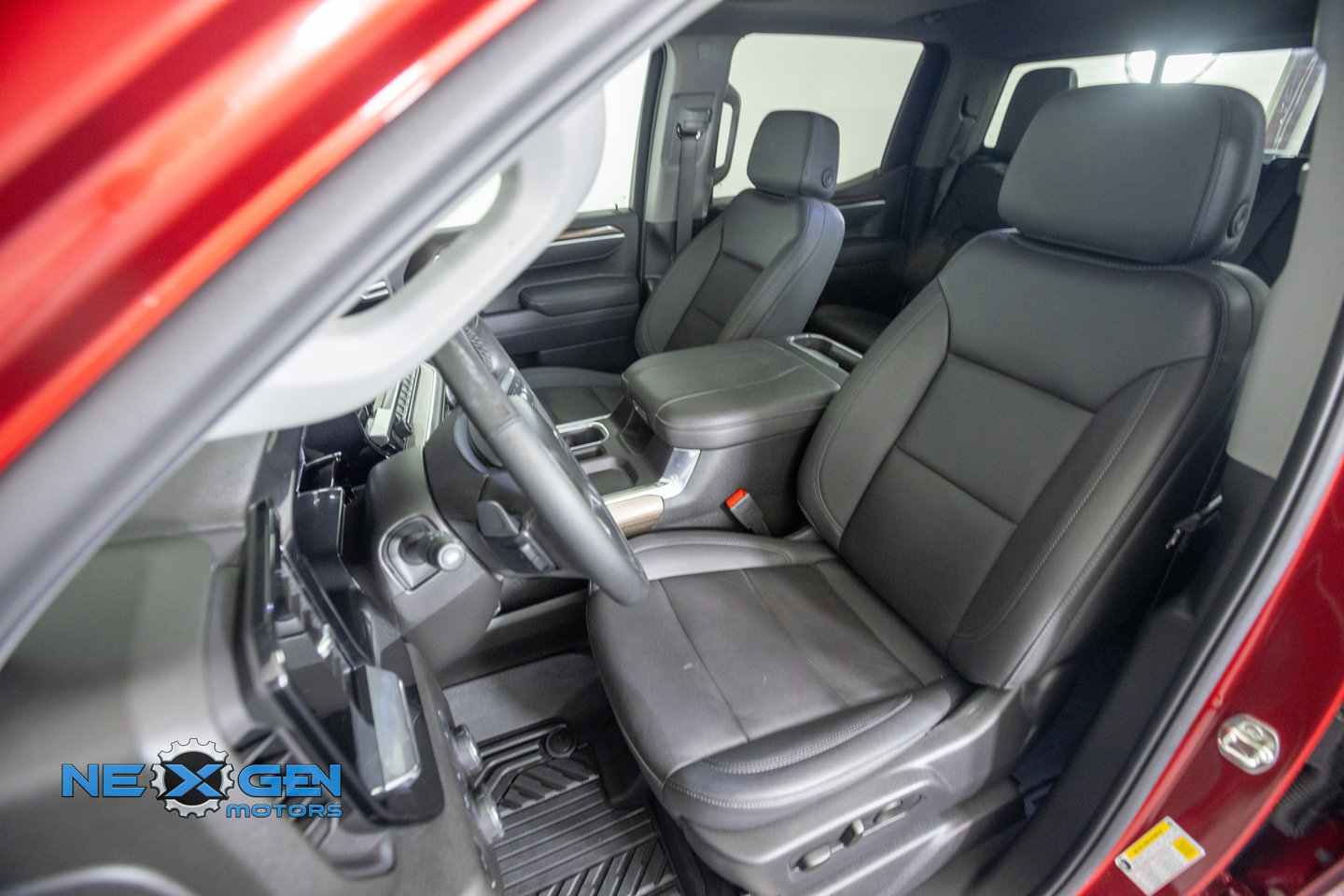 Used 2025 Chevrolet Silverado 1500 RST w/ RST All Star Premium Package AWD/4WD image 26