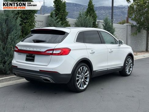 Used 2016 Lincoln MKX Reserve w/ Luxury Package FWD image 8