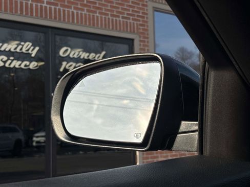 Used 2020 Jeep Cherokee High Altitude image 30