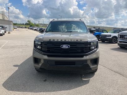 New 2027 Ford Expedition Platinum w/ Stealth Performance Package