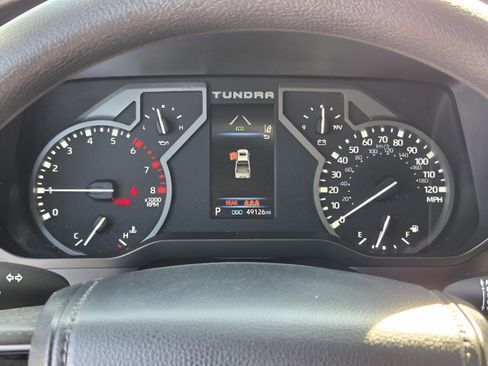 Used 2022 Toyota Tundra SR5 w/ SR5 Convenience Package RWD image 20