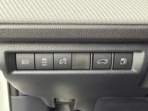 Used 2026 Toyota Camry SE w/ Convenience Package FWD image 29