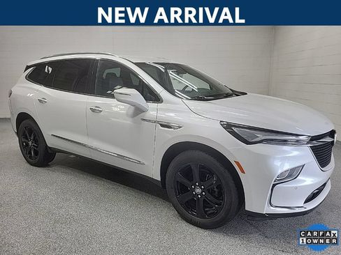 Used 2023 Buick Enclave Essence w/ Sport Touring Edition AWD/4WD image 1