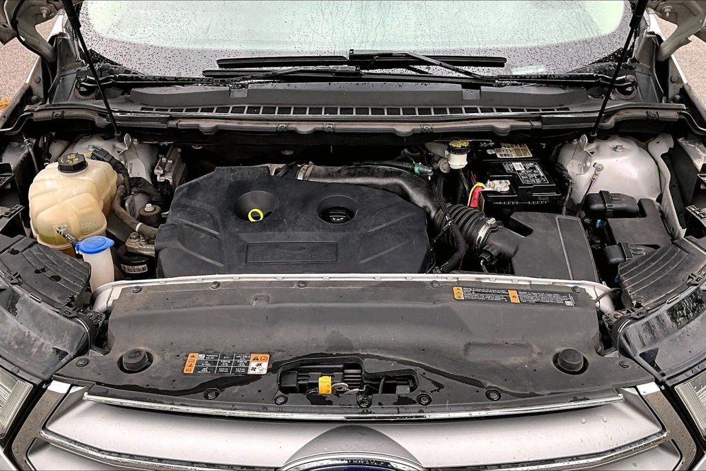 Used 2016 Ford Edge SE FWD image 9