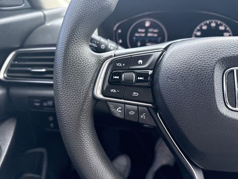Certified 2018 Honda Accord EX image 22