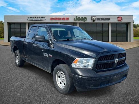 Used 2018 RAM 1500 Tradesman w/ Popular Equipment Group AWD/4WD image 2