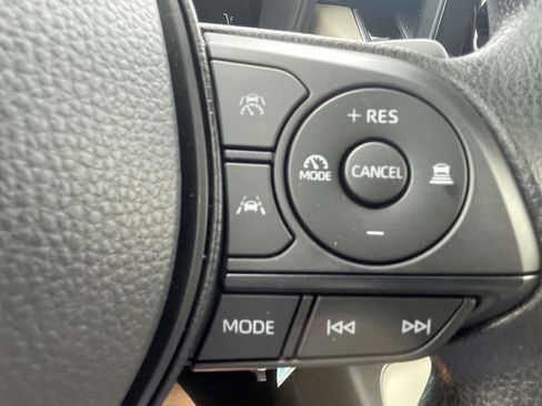 Used 2026 Toyota Corolla LE FWD image 20
