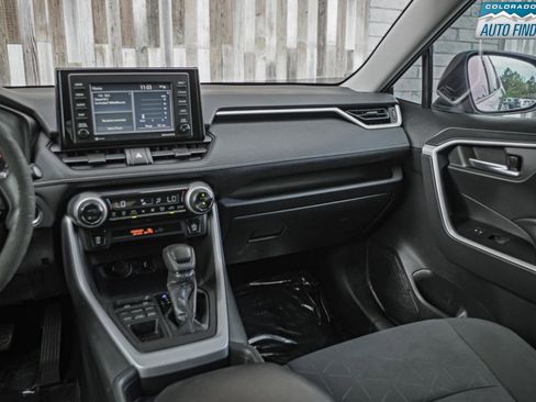 Used 2020 Toyota RAV4 XLE AWD/4WD image 17