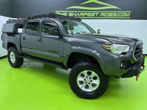 Used 2019 Toyota Tacoma SR5 AWD/4WD image 1