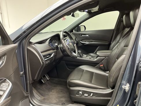 Used 2019 Cadillac XT4 Sport AWD/4WD image 3