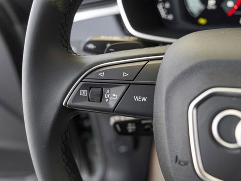 Certified 2025 Audi Q3 2.0T Premium w/ Convenience Package image 15