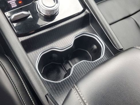 Certified 2025 Jeep Grand Cherokee L Limited w/ Luxury Tech Group II image 29