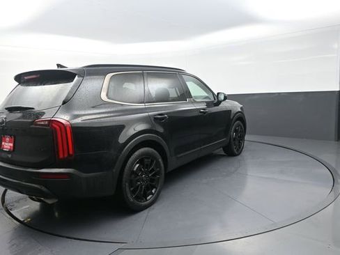 Used 2021 Kia Telluride EX w/ EX Premium Package AWD/4WD image 3