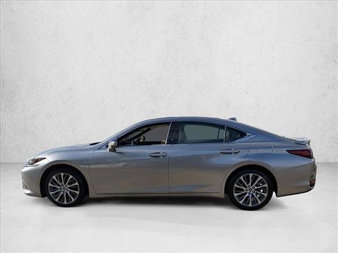 Used 2019 Lexus ES 300h image 9