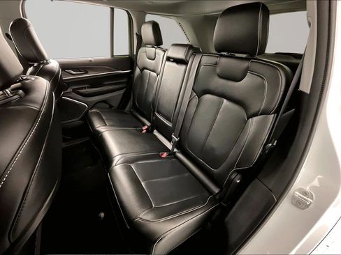 Used 2022 Jeep Grand Cherokee Limited 4xe w/ Luxury Tech Group II image 20