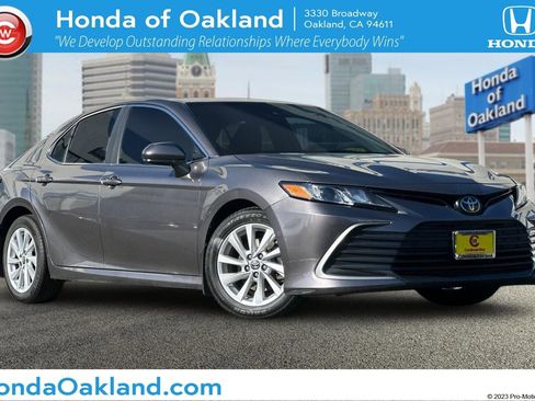 Used 2023 Toyota Camry LE image 1