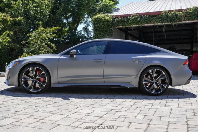 Used 2021 Audi RS 7 Sportback AWD/4WD image 3