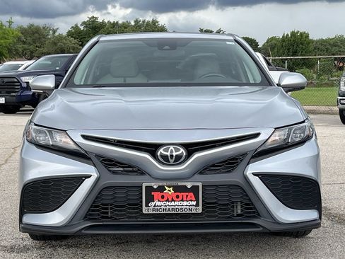Used 2024 Toyota Camry SE FWD image 7