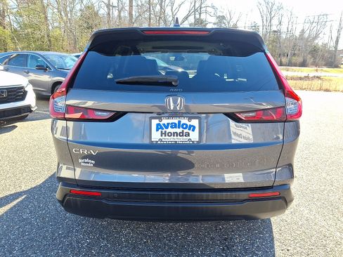 Used 2023 Honda CR-V EX-L image 9