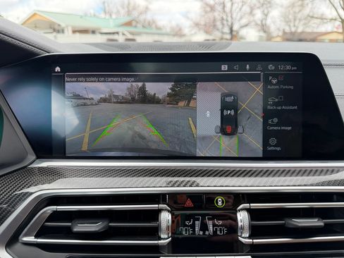 Used 2022 BMW X6 M50i w/ Executive Package image 33