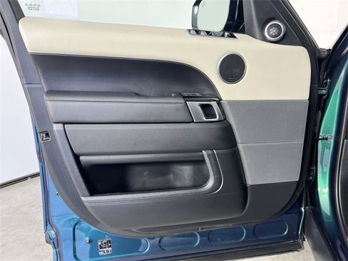Used 2020 Land Rover Range Rover Sport HST image 22