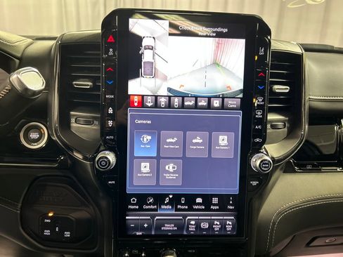 Used 2025 RAM 3500 Limited image 18