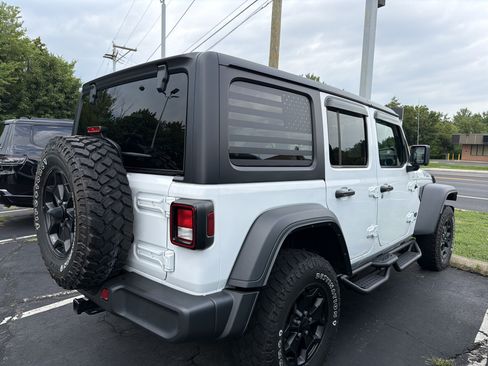 Used 2023 Jeep Wrangler Unlimited w/ Cold Weather Group AWD/4WD image 7