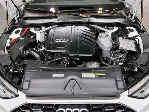 Used 2021 Audi A4 2.0T Premium image 30