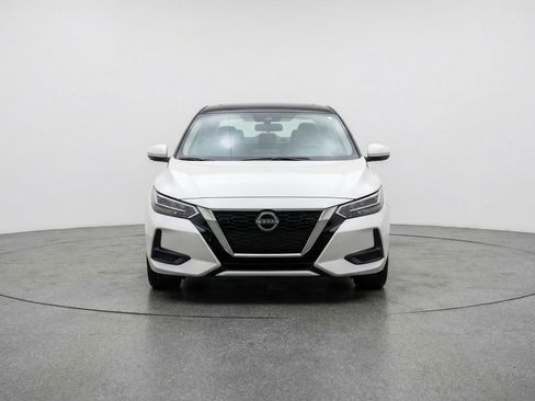 Used 2025 Nissan Sentra SV FWD image 2