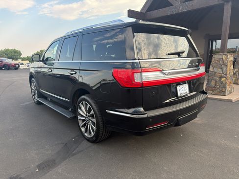 Used 2018 Lincoln Navigator Select AWD/4WD image 8