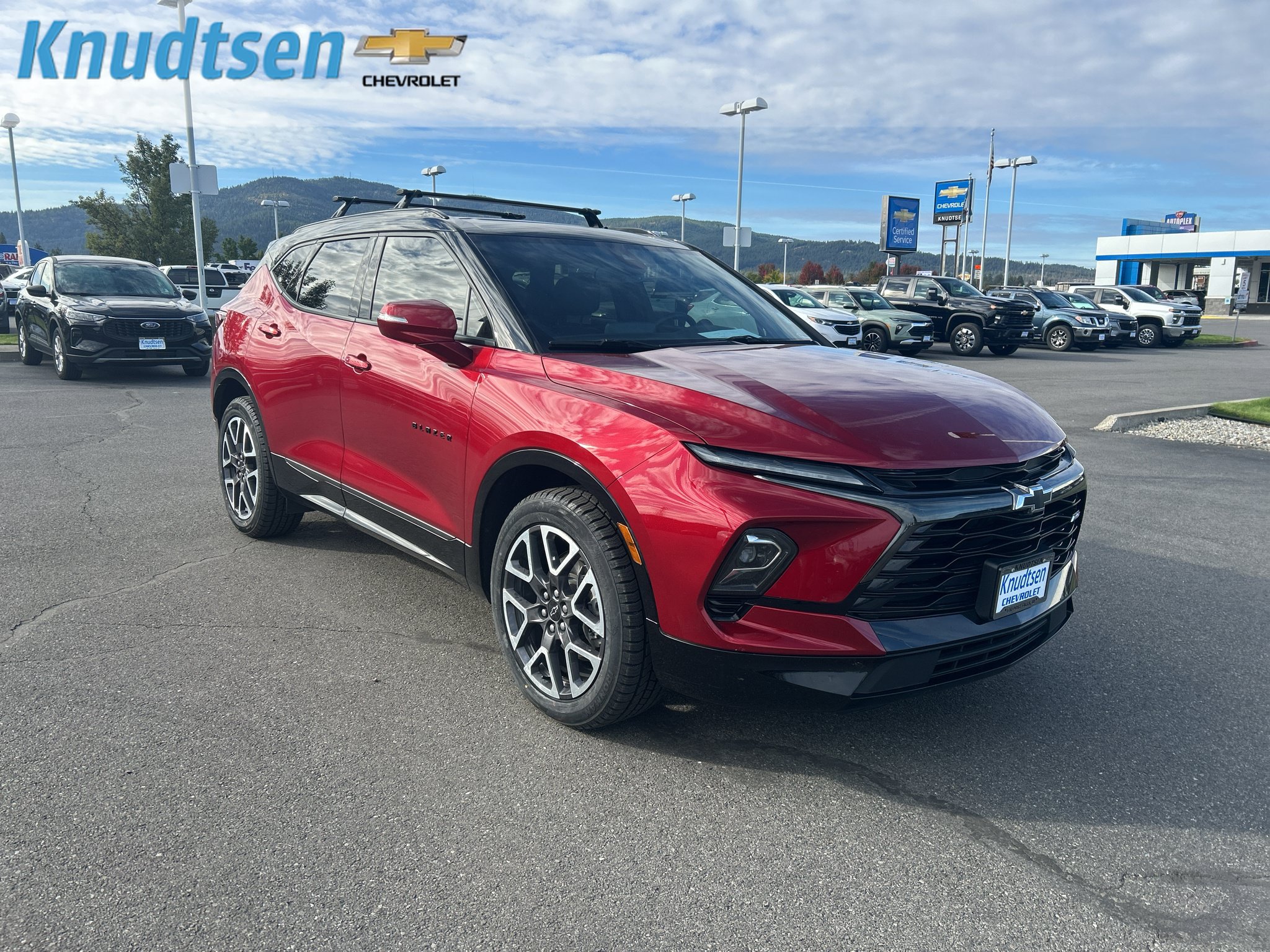 Used 2023 Chevrolet Blazer RS AWD/4WD image 1