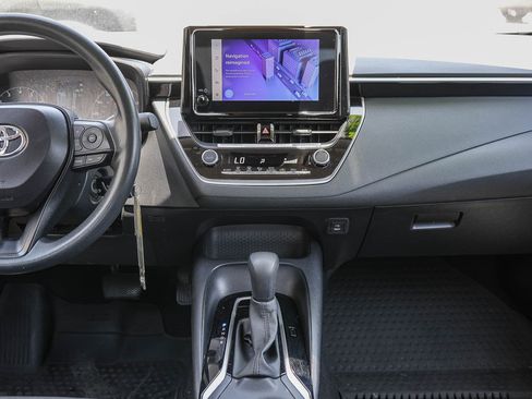 Used 2024 Toyota Corolla LE FWD image 13