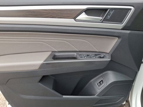 Certified 2023 Volkswagen Atlas SE image 14