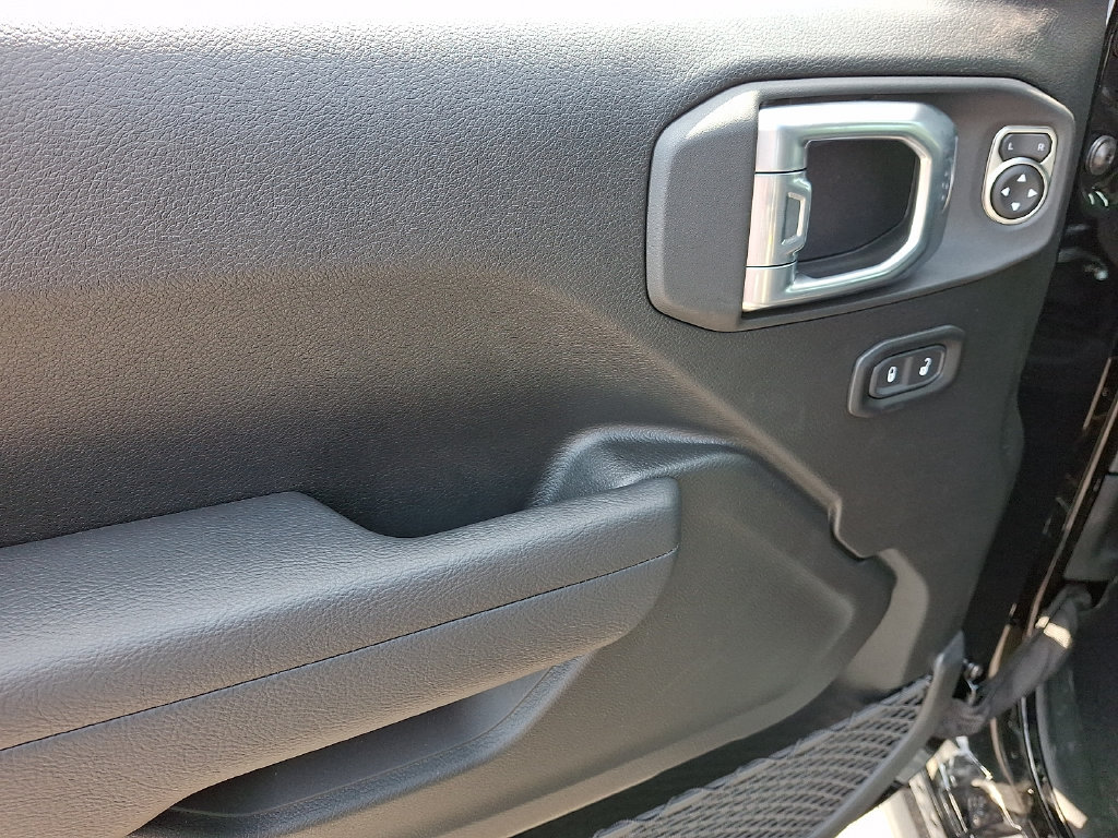 New 2026 Jeep Gladiator Mojave AWD/4WD image 9
