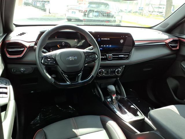Used 2026 Chevrolet TrailBlazer RS w/ Convenience Package AWD/4WD image 5