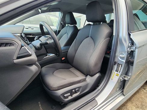 Used 2023 Toyota Camry LE image 12