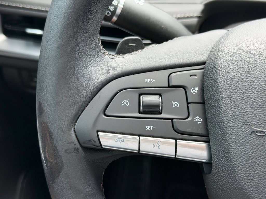 Used 2024 Cadillac XT4 Premium Luxury FWD image 32