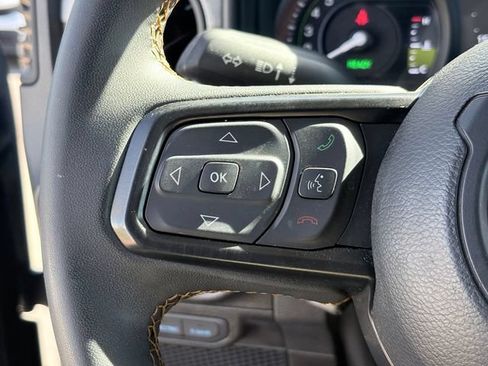 Used 2024 Jeep Wrangler Unlimited AWD/4WD image 13