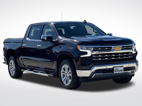 Used 2023 Chevrolet Silverado 1500 LTZ w/ LTZ Premium Package AWD/4WD image 9