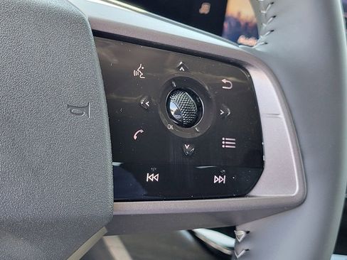 New 2025 Nissan Murano SV image 24