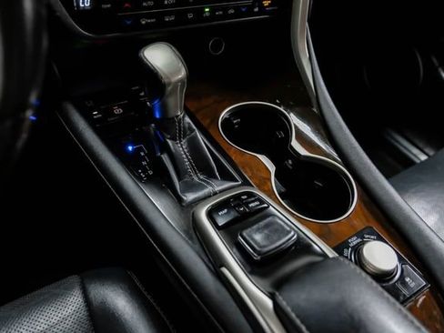 Used 2018 Lexus RX 350 FWD w/ Premium Package image 32