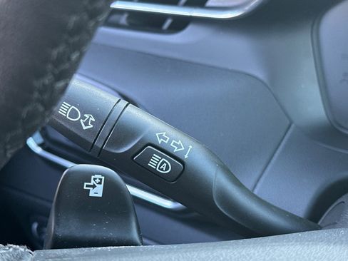 Used 2023 Chevrolet Bolt EUV LT w/ Convenience Package image 36