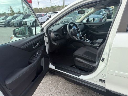 Used 2022 Subaru Outback Premium image 13